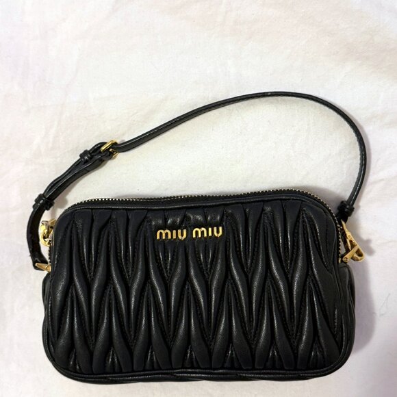 MIU MIU Matelassé Mini Bag Clutch Wristlet Black & Gold Leather BAG CHARM Rare - Picture 10 of 12